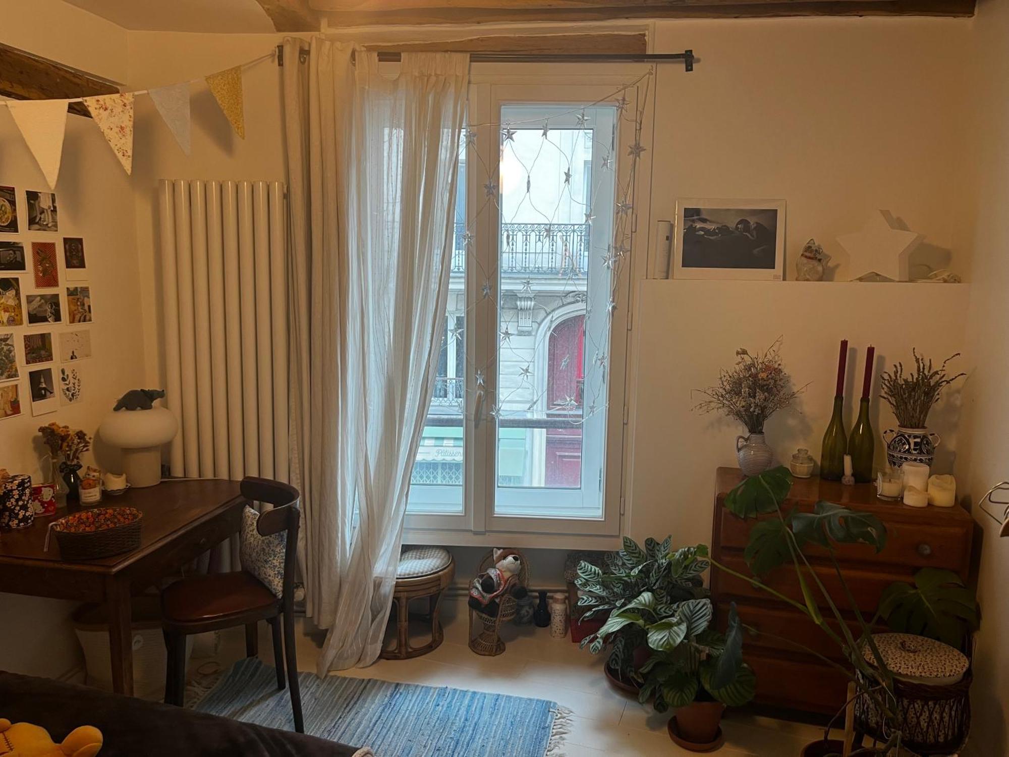 Homestay Deux En Plein Coeur De Montmartre, *